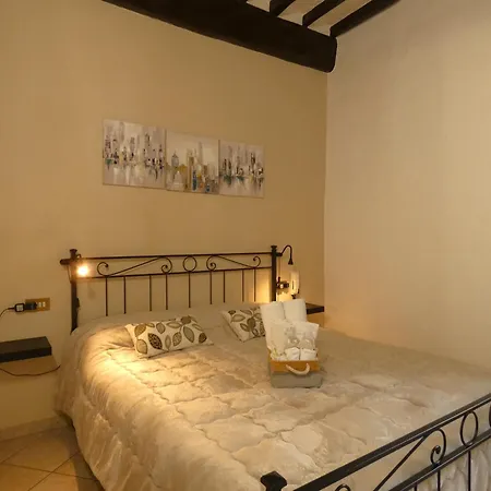 Scappo In Umbria, Casalina Amelia
